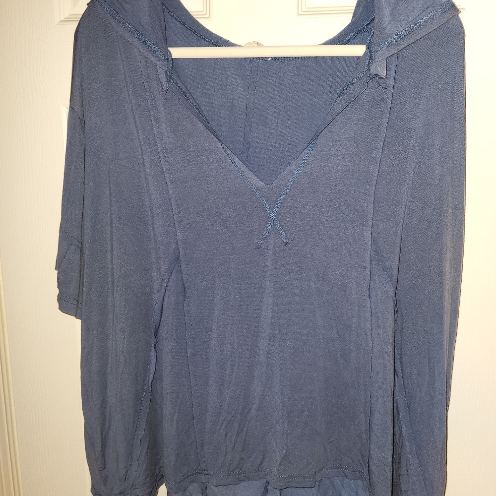 POL HOODED TOP - Picture 3 of 9